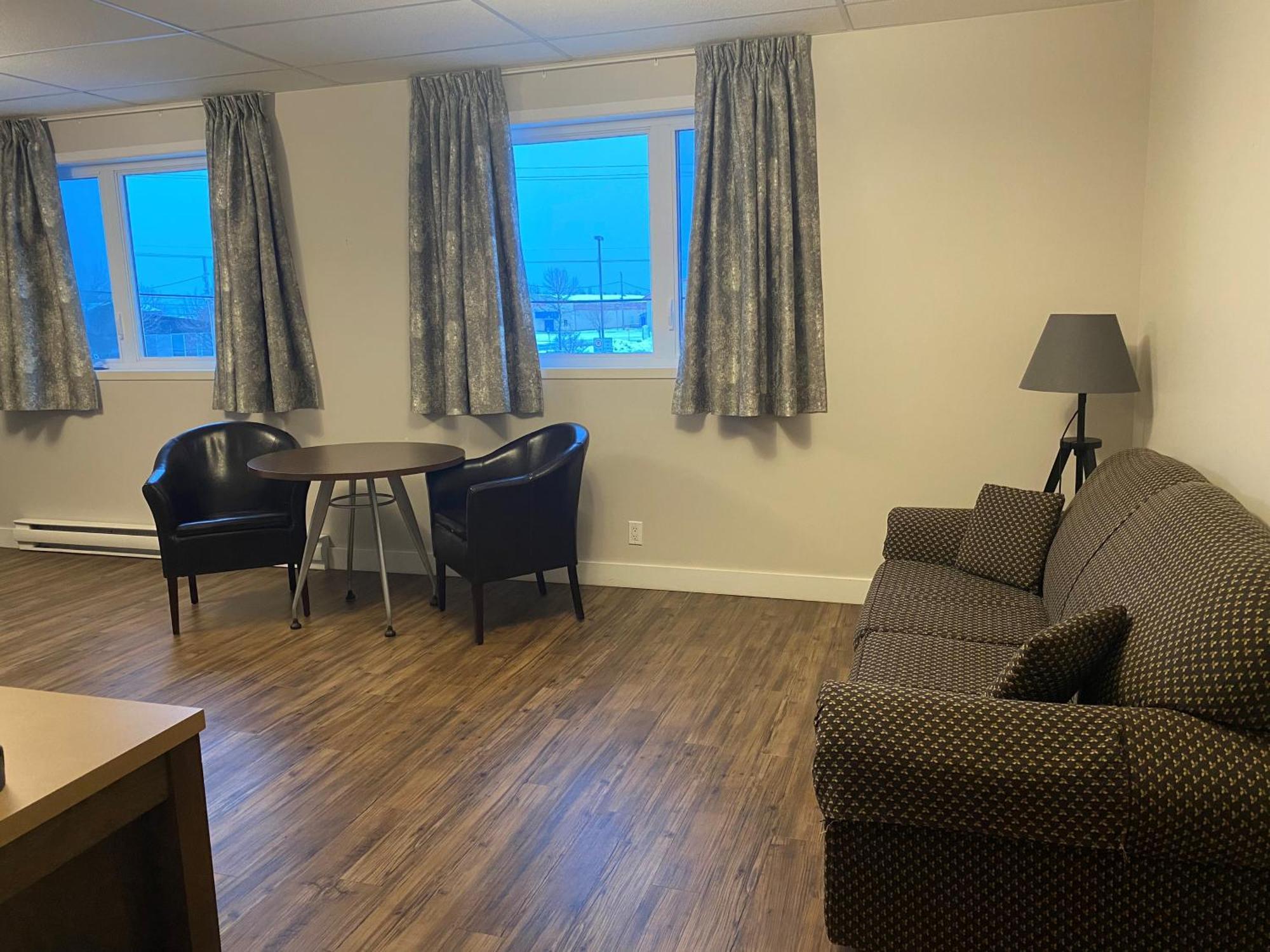 Hotel Centre-Ville Montmagny Ngoại thất bức ảnh