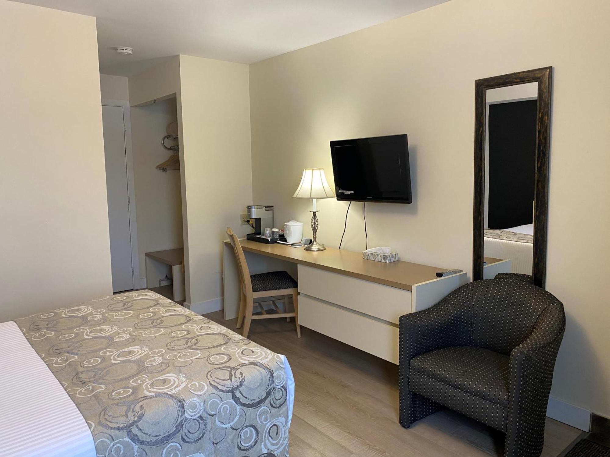 Hotel Centre-Ville Montmagny Ngoại thất bức ảnh