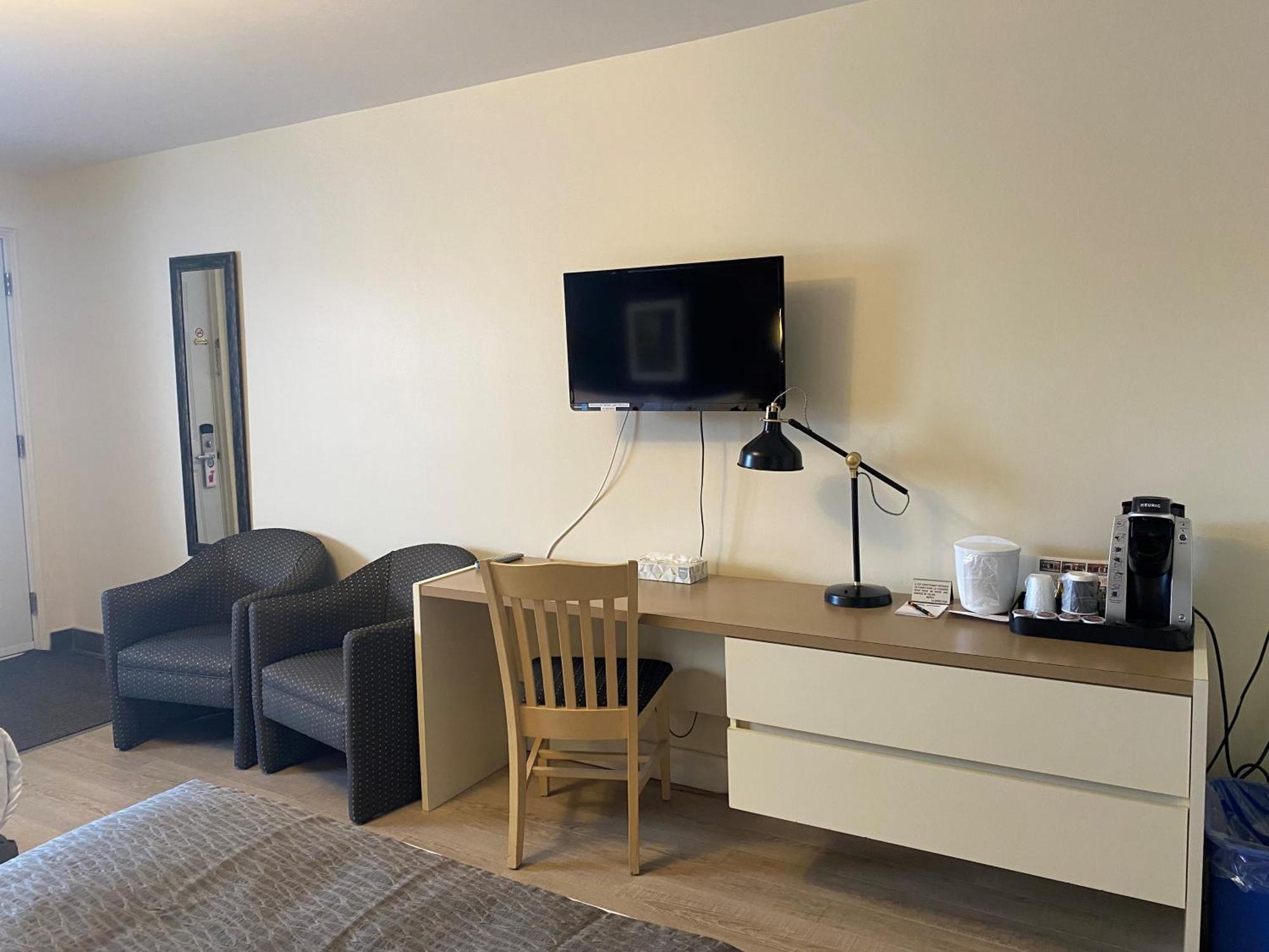 Hotel Centre-Ville Montmagny Ngoại thất bức ảnh
